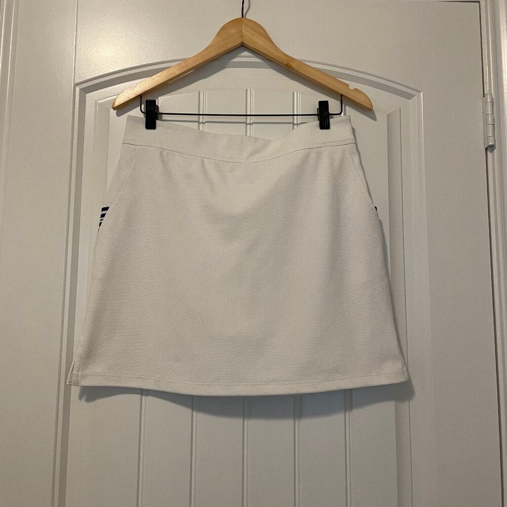 Vineyard Vines Scalloped Skirt